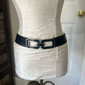 White House black market stretch belt